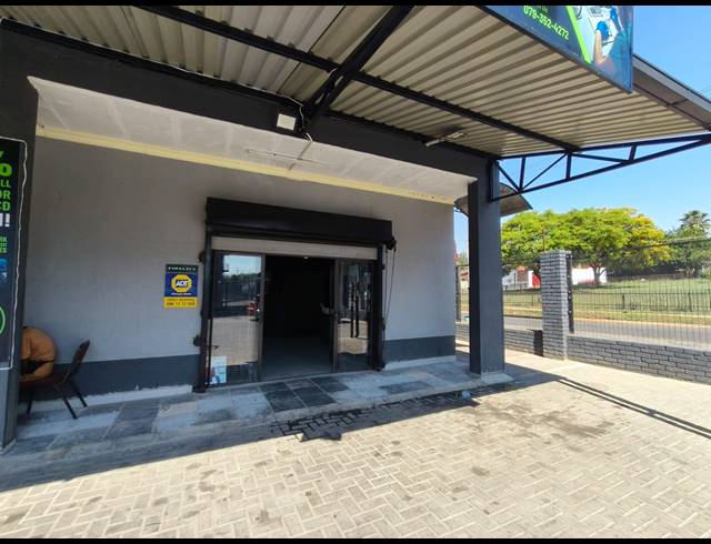 902M² RETAIL FOR SALE IN LAUDIUM
